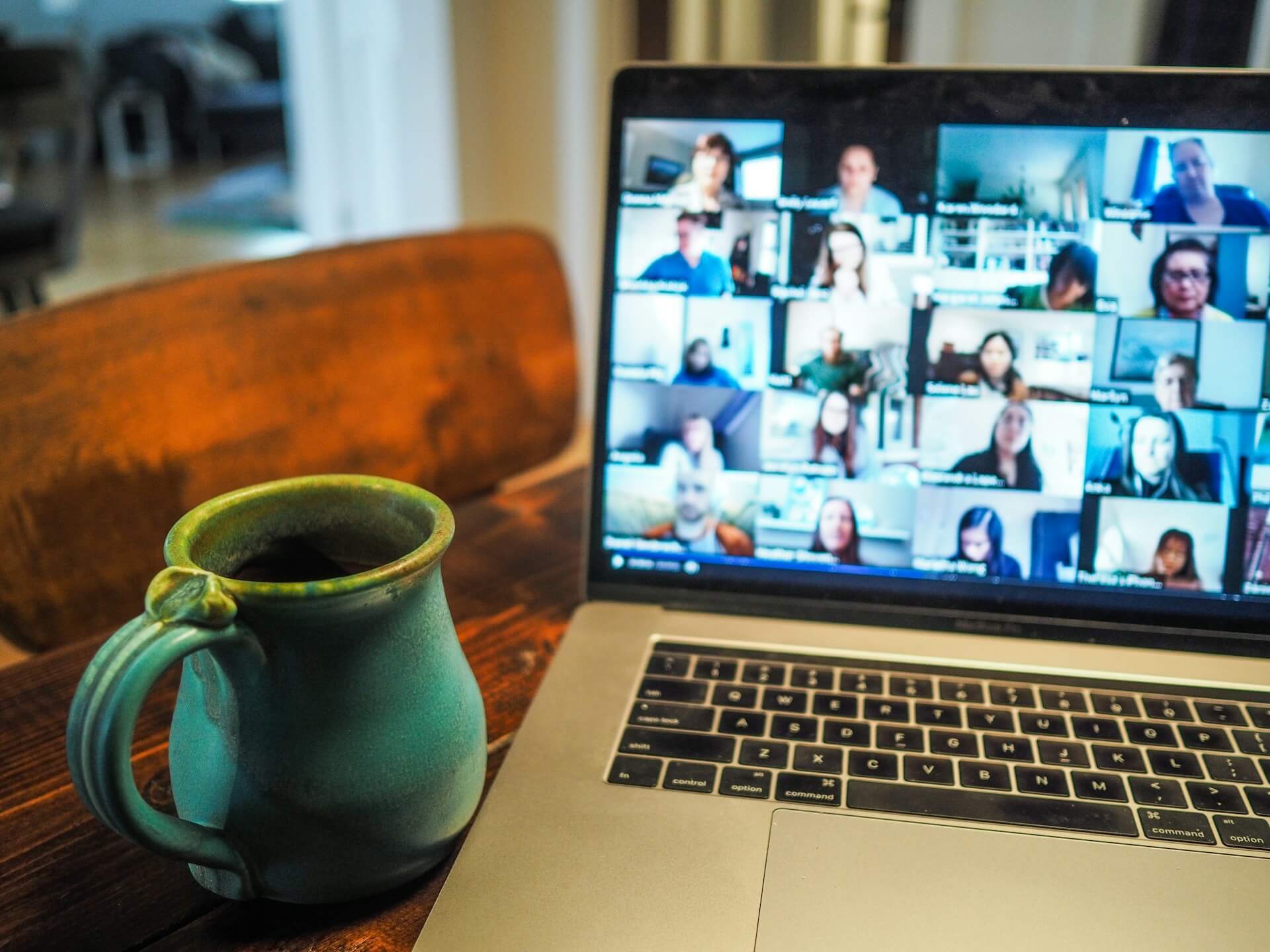 Remote training—virtual trainer with participants in grid view